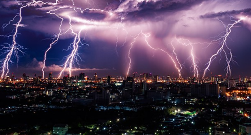 安装防雷器意义、避雷针的原理